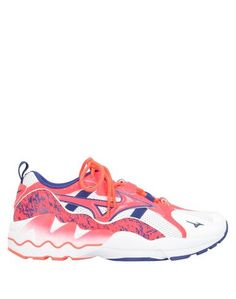 Низкие кеды и кроссовки Mizuno