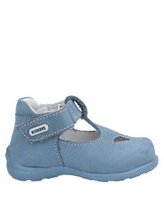 Сандалии Kickers