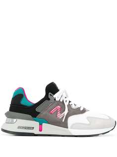 New Balance кроссовки в стиле колор-блок
