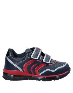 Низкие кеды и кроссовки Geox
