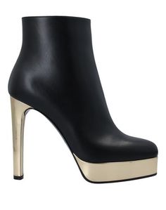 Полусапоги и высокие ботинки Casadei