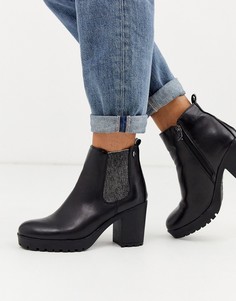 Ботинки челси на каблуке со вставкой металлик XTI