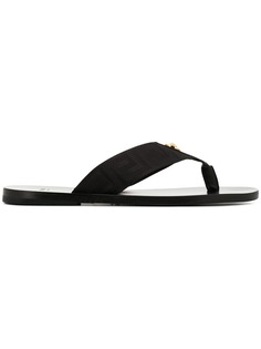 Versace шлепанцы с металлической деталью