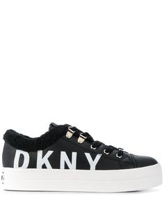 DKNY кроссовки со вставкой из искусственной овчины и логотипом