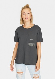 Футболка Stradivarius