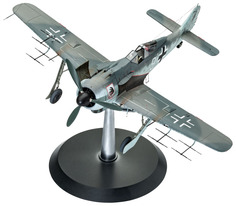 Модель для сборки Revell самолет Focke Wulf Fw 190 A-8 1:32 03926