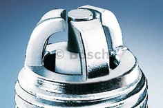 Свеча зажигания Bosch 0241235756