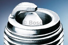 Свеча зажигания Bosch 0242229676