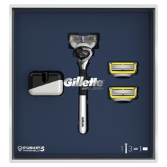 Подарочный набор Gillette Fusion5 ProShield Бритва + 3 сменных кассеты + Подставка