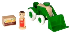Деревянная игрушка BRIO Мой родной дом Трактор с морковкой Брио 30307