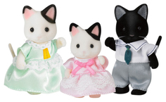 Игровой набор Sylvanian Families Семья Черно-белых котов (3 фигурки)