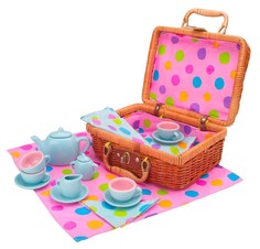 Игрушечная посуда ALEX Чайный сервиз Горошек в плетеном чемоданчике фарфор 19 предметов