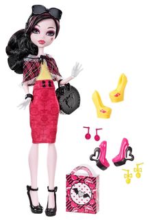 Кукла Monster High Дракулаура - Я люблю обувь BBR91