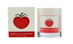 Ароматическая Wax Lyrical свеча Kitchen Garden Томатный лист и герань KG0303