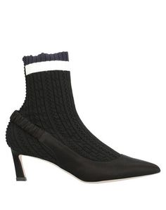 Полусапоги и высокие ботинки Stuart Weitzman
