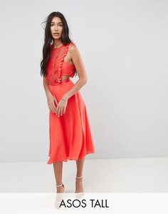 Платье миди с плиссировкой и кружевом ASOS TALL-Красный