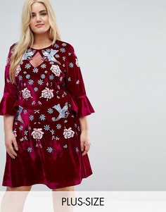 Бархатное короткое приталенное платье с декоративной отделкой Frock And Frill Plus-Красный