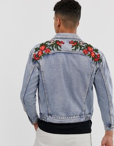 Джинсовая oversize-куртка с цветочной вышивкой и потертостями Sixth June-Синий