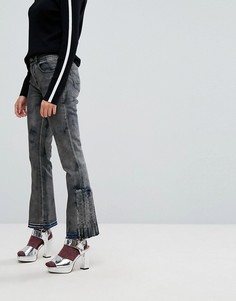 Укороченные расклешенные джинсы с распущенными краями и складками Iceberg-Черный