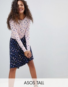 Чайное платье с V-образным вырезом на спине и комбинированным принтом ASOS DESIGN Tall-Мульти