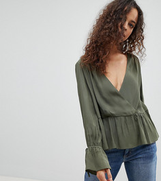 Блузка oversize с запахом и асимметричным краем ASOS PETITE-Зеленый