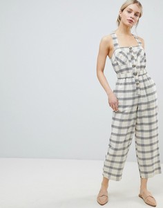 Комбинезон в клетку с эластичным поясом и пуговицами ASOS DESIGN-Кремовый