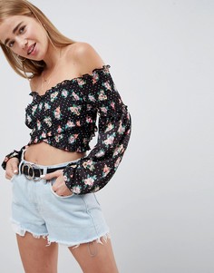 Черный присборенный кроп-топ с открытыми плечами и цветочным принтом ASOS DESIGN-Мульти
