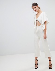 Трикотажный комбинезон с вырезом и завязкой ASOS DESIGN-Бежевый