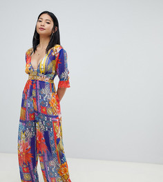 Пляжный комбинезон из шифона с тропическим принтом ASOS DESIGN Petite-Мульти
