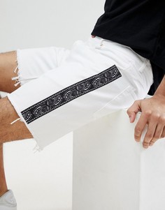 Белые джинсовые шорты узкого кроя с полосками по бокам ASOS DESIGN-Белый