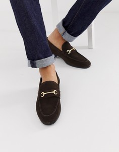 Коричневые замшевые лоферы с золотистыми пряжками ASOS DESIGN-Коричневый
