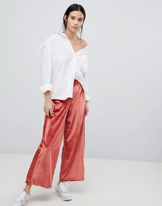 Прямые бархатные брюки с атласной полосой по бокам ASOS DESIGN-Розовый