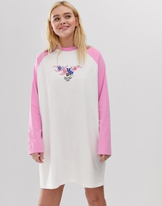 Платье-футболка с рукавами реглан и цветочным принтом Lazy Oaf-Белый