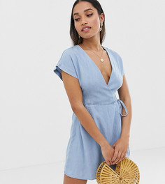 Светло-синее джинсовое платье с запахом ASOS DESIGN Petite-Синий