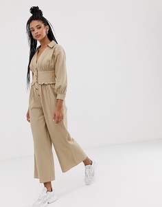Комбинезон с добавлением льна, пуговицами и оборками ASOS DESIGN-Бежевый