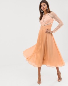 Платье миди с кружевным топом, длинными рукавами и плиссированной вставкой на юбке ASOS DESIGN-Синий