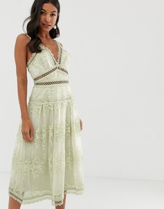 Платье миди с цветочной вышивкой ASOS DESIGN-Зеленый