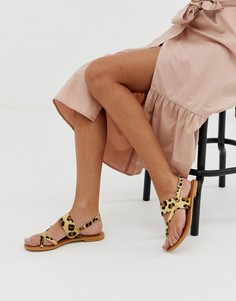 Кожаные сандалии с леопардовым принтом ASOS DESIGN Flisse-Мульти