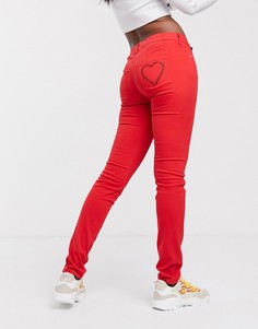 Красные джинсы скинни с блестящей отделкой в виде сердца на кармане Love Moschino-Красный