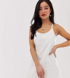 Белый джинсовый сарафан с завязкой сзади ASOS DESIGN Petite