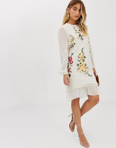 Платье миди кремового цвета с вышивкой Hope & Ivy-Кремовый