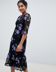 Платье миди с вышивкой и рукавами 3/4 Closet London-Мульти