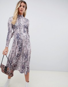 Приталенное платье миди со змеиным принтом и открытой спиной ASOS DESIGN-Мульти