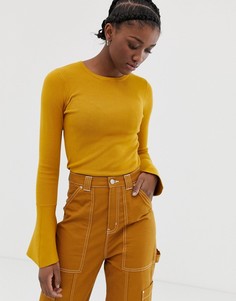 Облегающий джемпер с круглым вырезом и расклешенными рукавами ASOS DESIGN-Бежевый