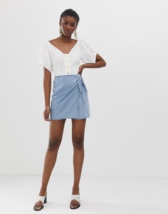 Голубая джинсовая мини-юбка с запахом ASOS DESIGN-Синий