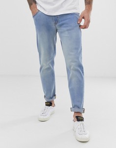 Светлые суженные книзу джинсы ASOS DESIGN-Синий