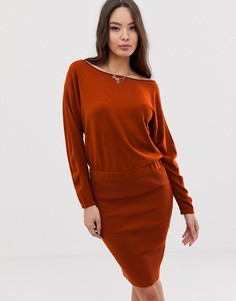 Трикотажное платье со свободным топом и облегающей юбкой ASOS DESIGN-Красный
