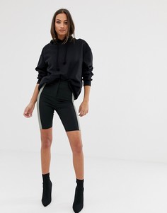 Моделирующие шорты со вставками по бокам ASOS DESIGN-Черный