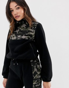Комбинируемый флисовый топ с молнией и камуфляжным принтом ASOS DESIGN-Зеленый