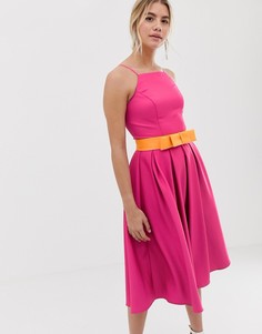 Розовое платье для выпускного с контрастным поясом Chi Chi London-Розовый